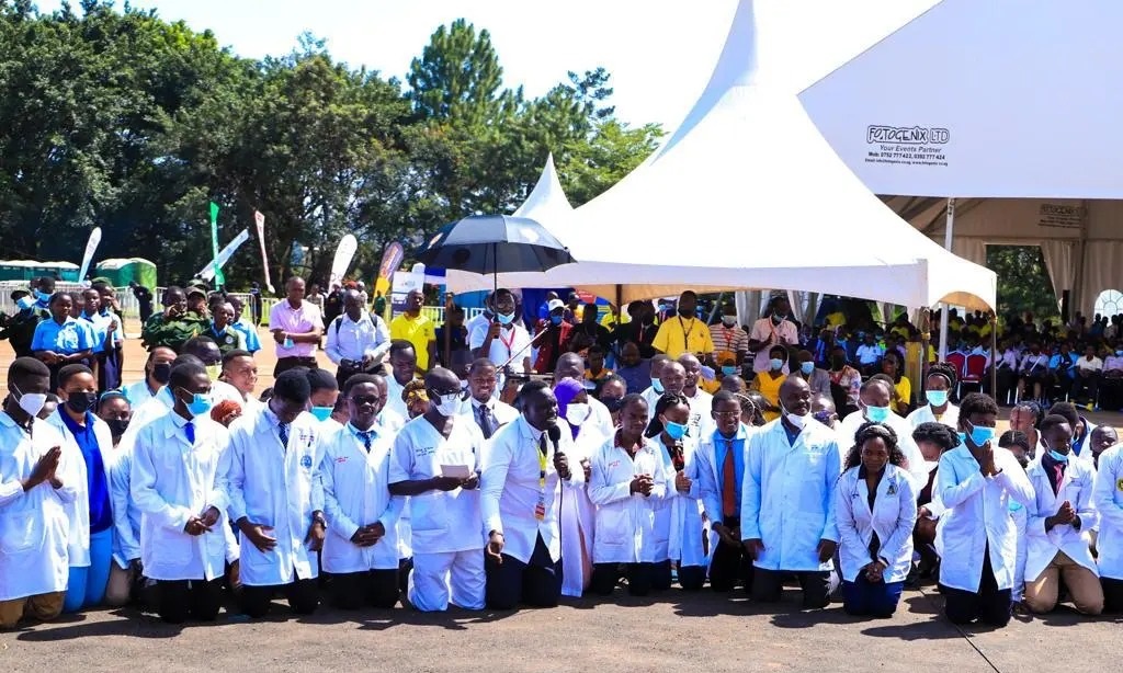 Disappointment As Ugandan Doctors Kneel And Beg President Museveni